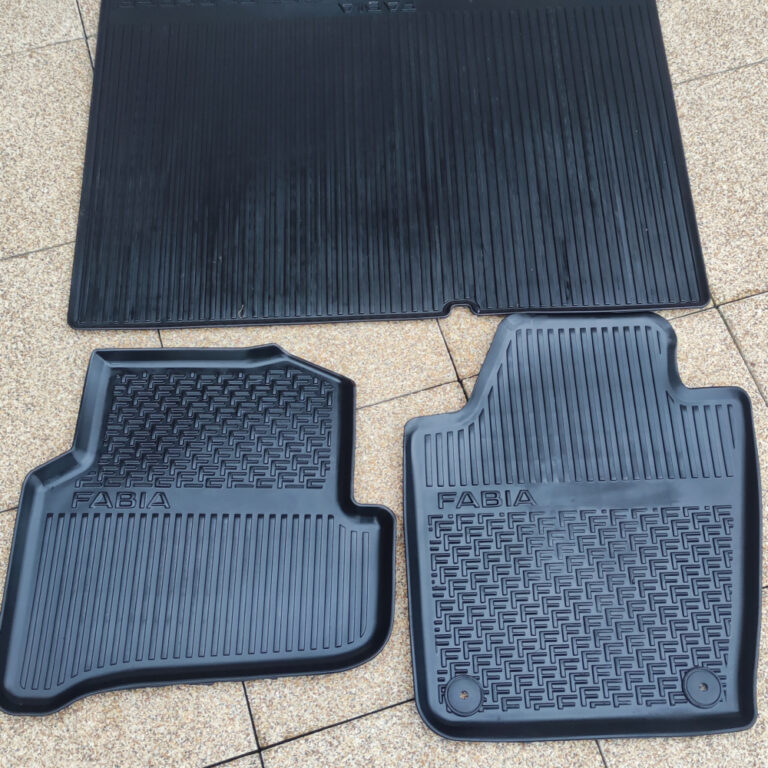 Gumené autokoberce a rohož na dlažbe